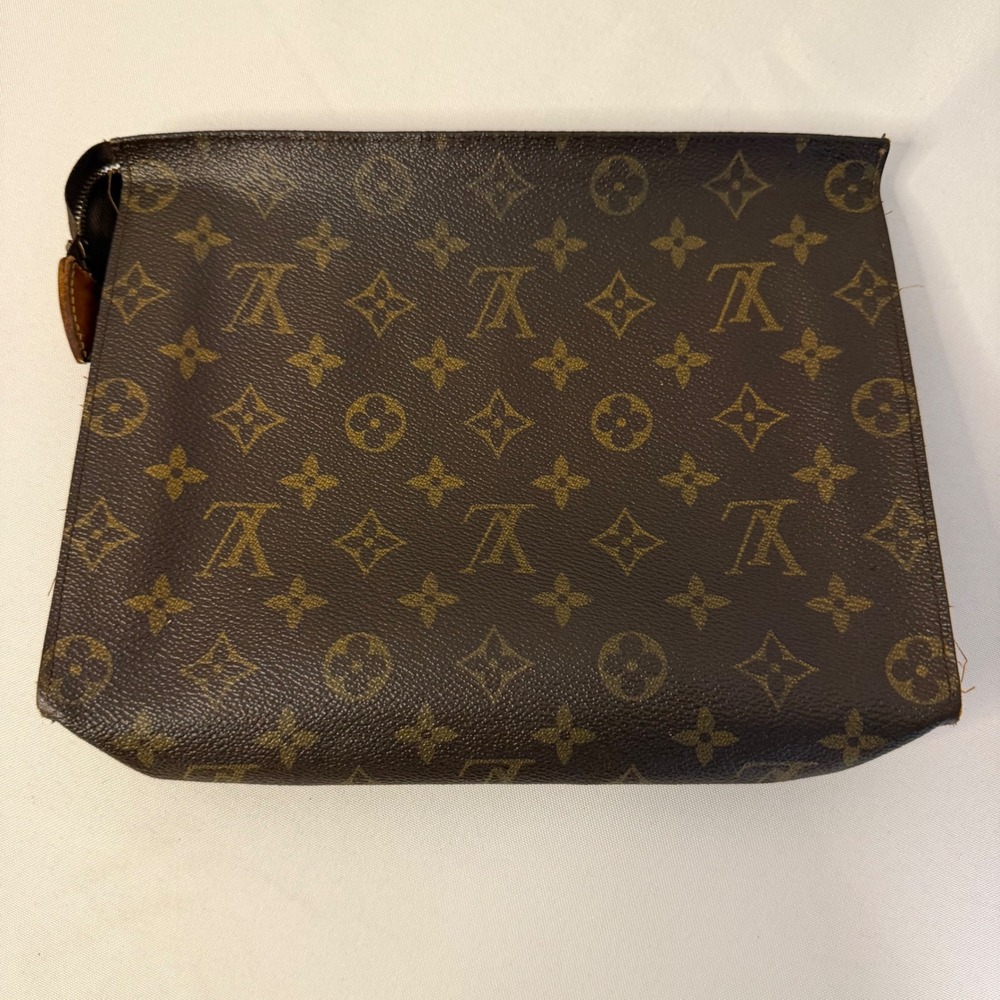 Louis Vuitton Vintage Monogram Toiletry Pouch 26 Brown Canvas Clutch Bag